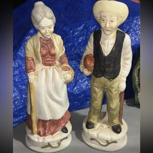Vintage Elderly Couple Figurines | Old World Country Style | Set of 2